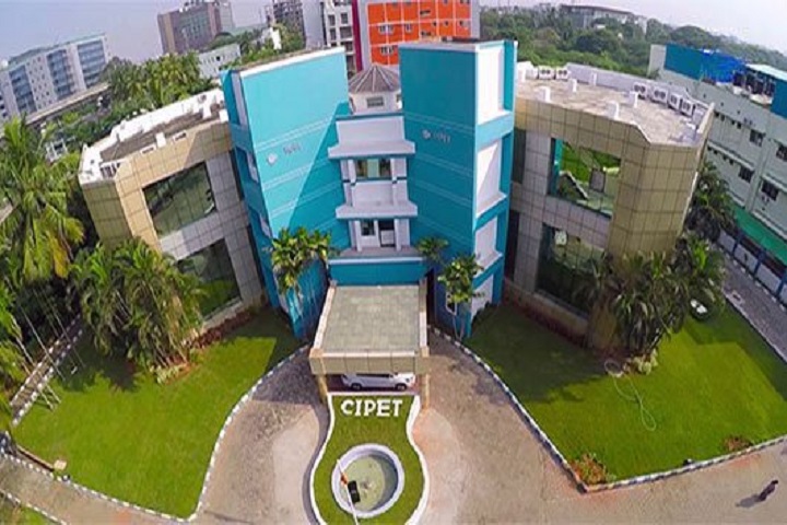 https://cache.careers360.mobi/media/colleges/social-media/media-gallery/8985/2021/8/4/Campus View of Central Institute of Plastics Engineering and Technology Bhopal_Campus-View.jpg